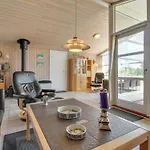 Nadia - 1-7km From The Sea By Interhome Blåvand