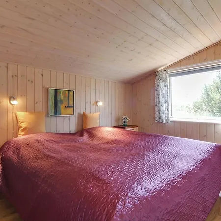 Nadia - 1-7km From The Sea By Interhome