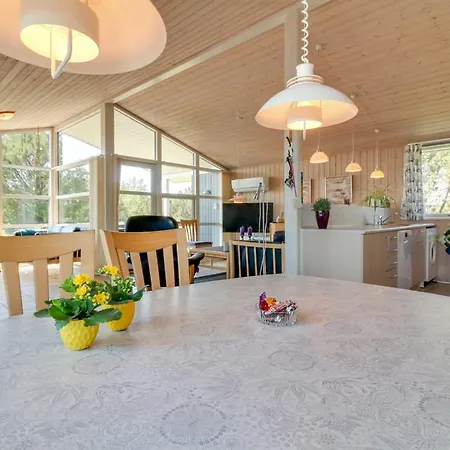 Ferienhaus Nadia - 1-7km From The Sea By Interhome