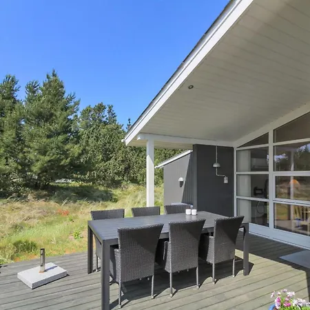 Nadia - 1-7km From The Sea By Interhome