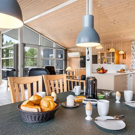 Dom wakacyjny Nadia - 1-7km From The Sea By Interhome