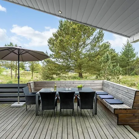 Nadia - 1-7km From The Sea By Interhome