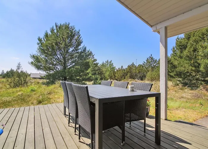 Nadia - 1-7km From The Sea By Interhome