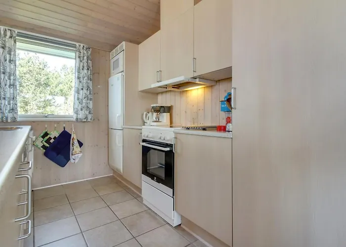 Nadia - 1-7km From The Sea By Interhome Blåvand