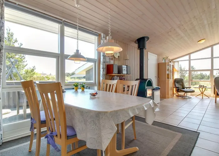 Nadia - 1-7km From The Sea By Interhome *