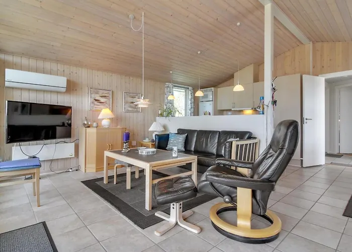 Ferienhaus Nadia - 1-7km From The Sea By Interhome