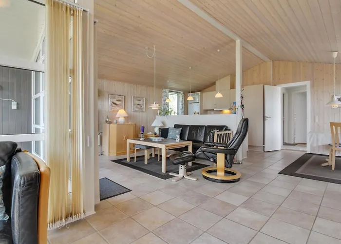 Ferienhaus Nadia - 1-7km From The Sea By Interhome *